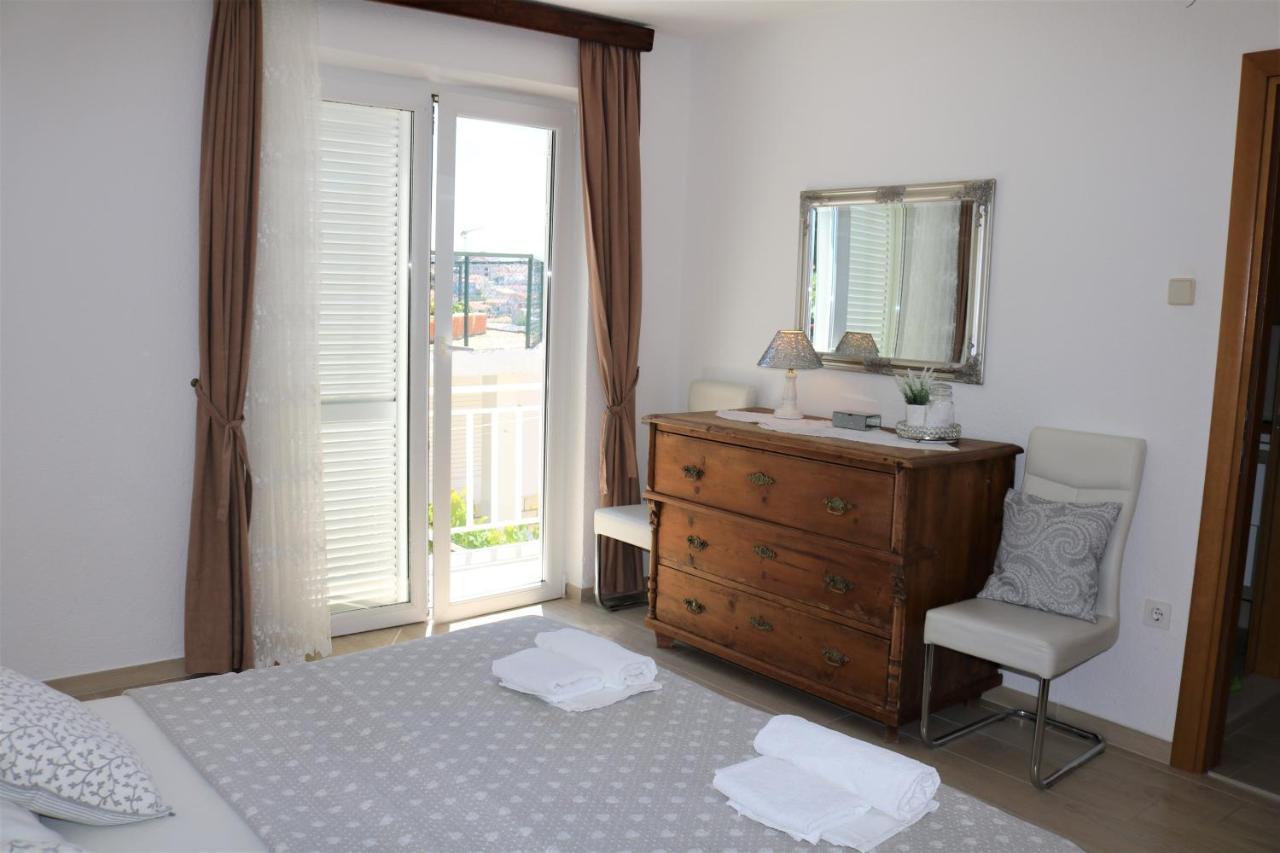 Apartments Irma Baška Voda エクステリア 写真