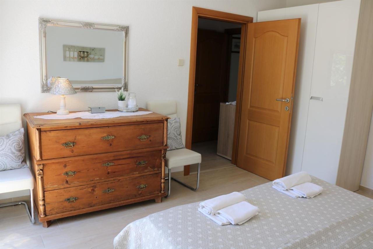 Apartments Irma Baška Voda エクステリア 写真
