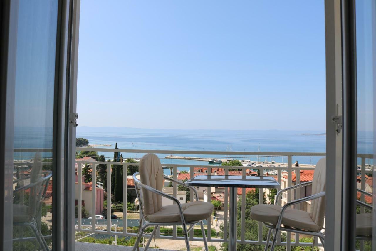 Apartments Irma Baška Voda エクステリア 写真